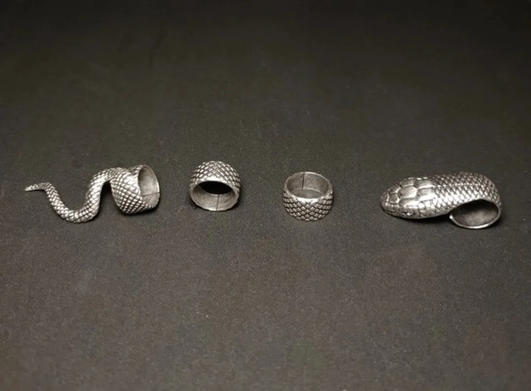 4 Piece Snake Rings Set for Women or Men (Silver or Black)