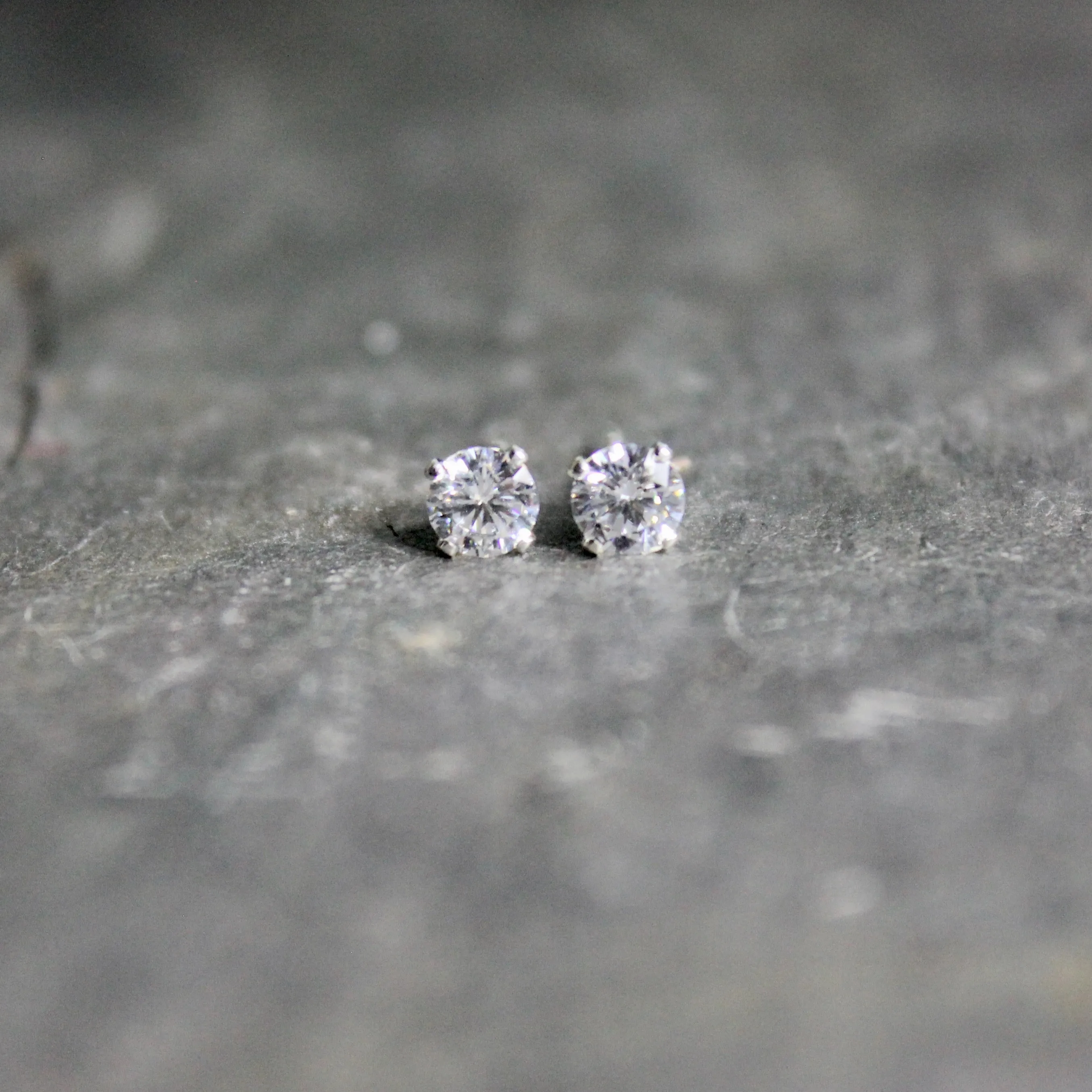 4mm Sterling Silver Clear Cubic Zirconia Stud Earrings