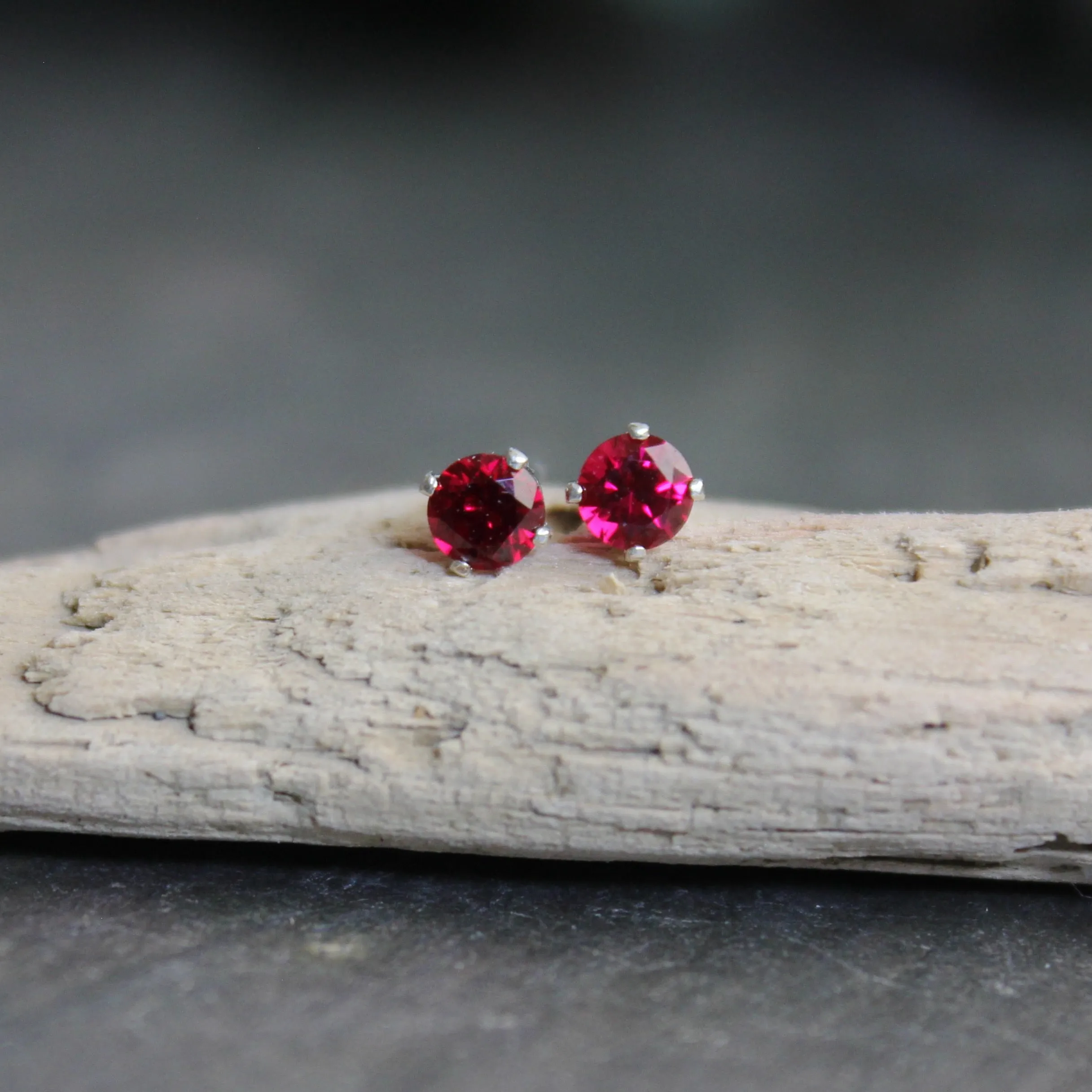 4mm Sterling Silver Red Garnet Stud Earrings