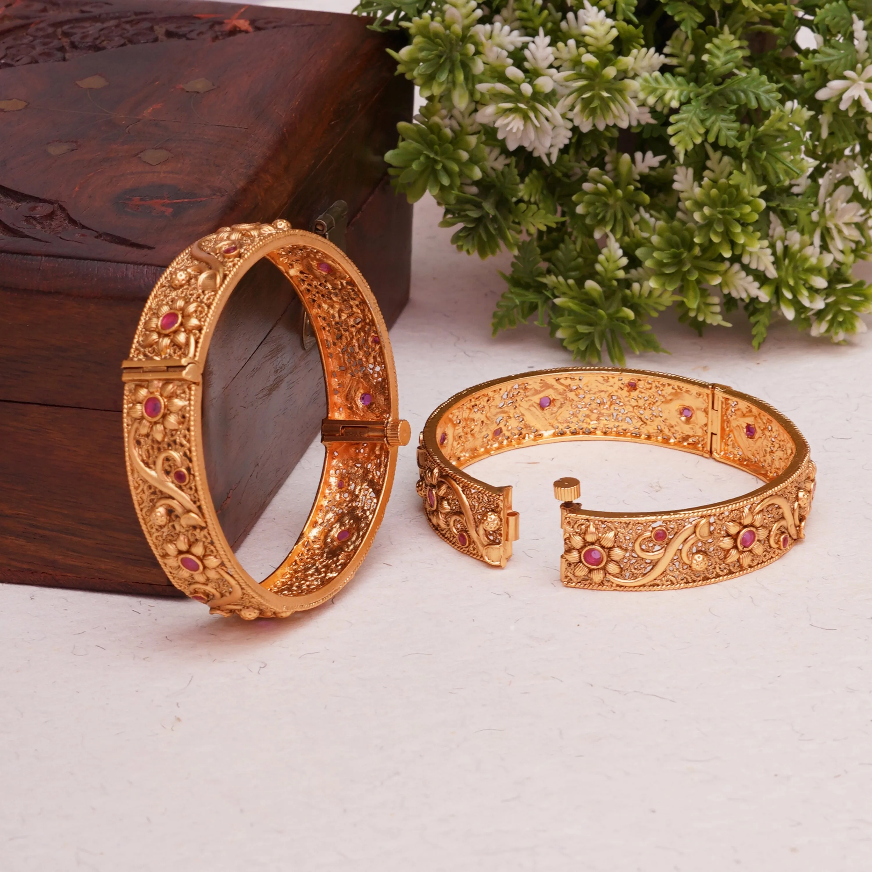 ANTIQUE MATT GOLD PLATED RUBY OPENABLE BANGLES