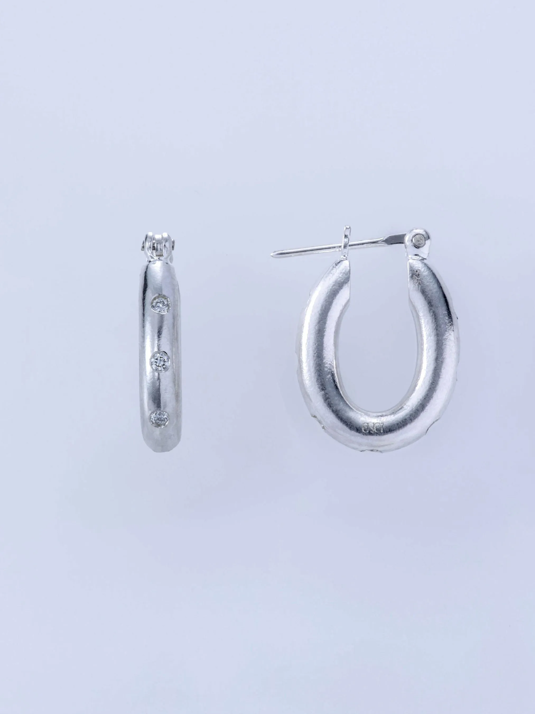 ANTWERP DIAMOND PIERCED EARRINGS