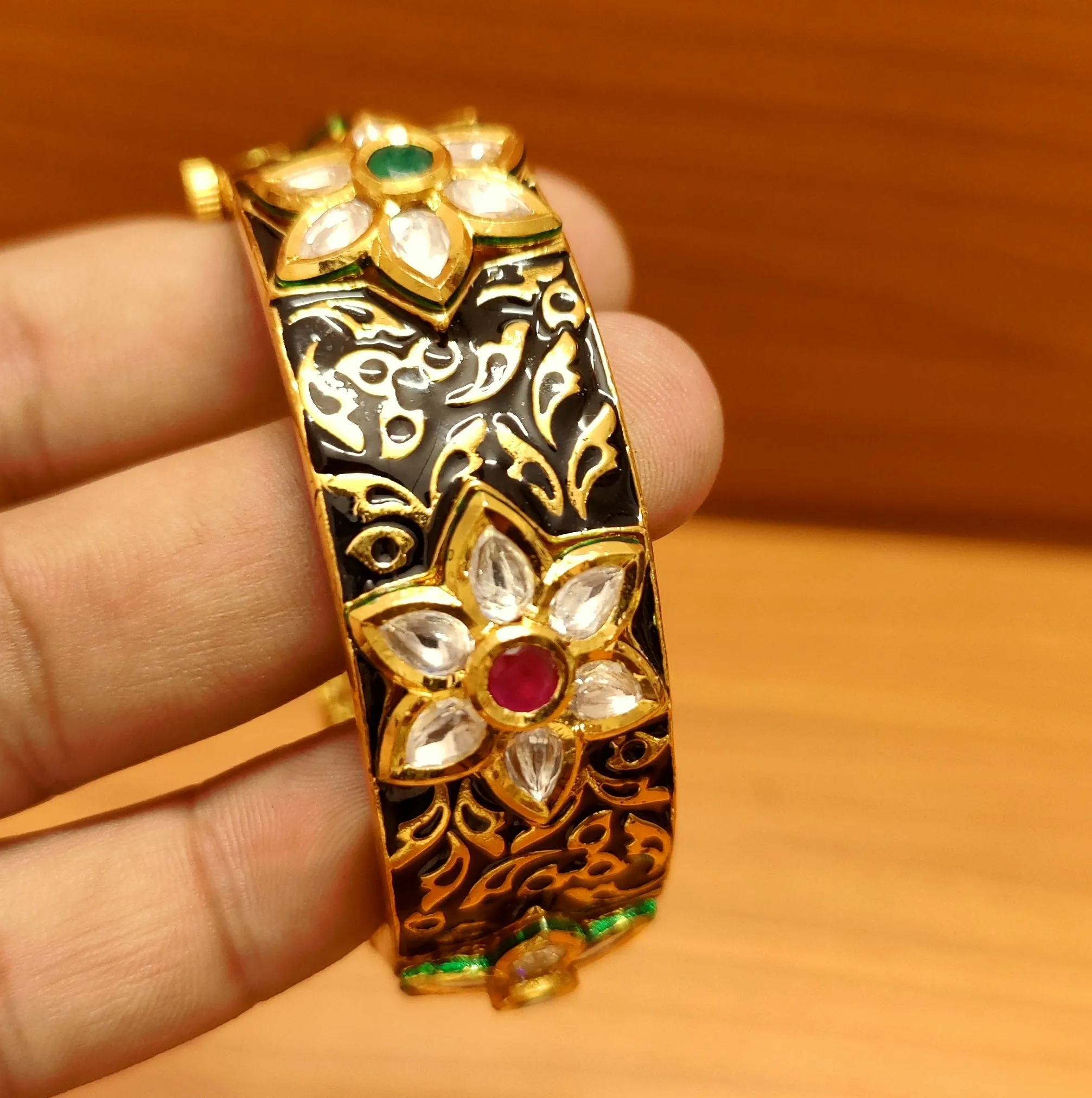 BLACK MEENAKARI ROYAL POLKI KUNDAN OPENABLE KADA