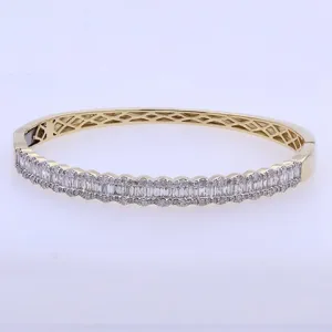 Captivating Brilliance: 10K 2.41-2.45CT D-Bangle
