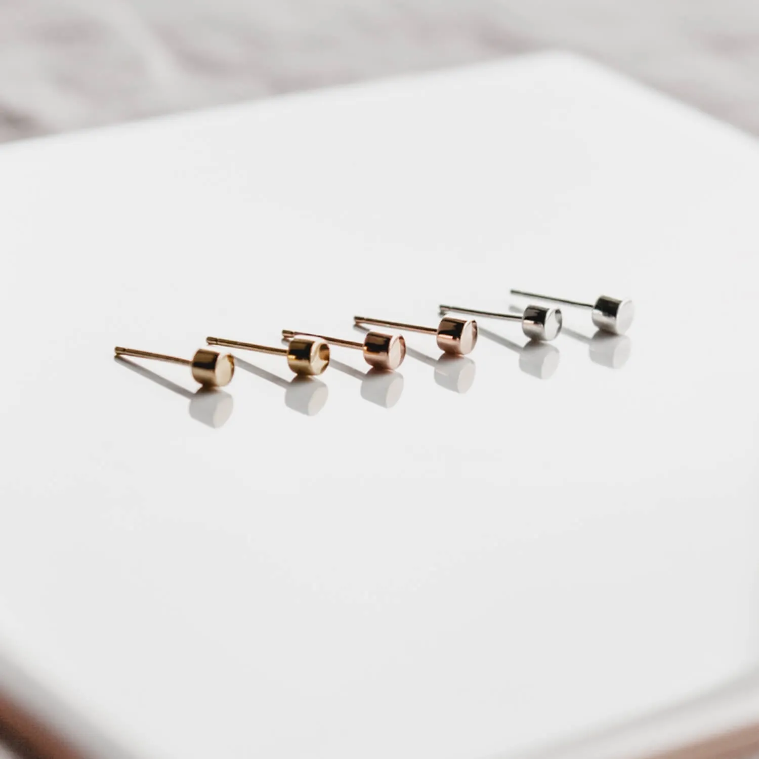 Dot Studs Rose Gold