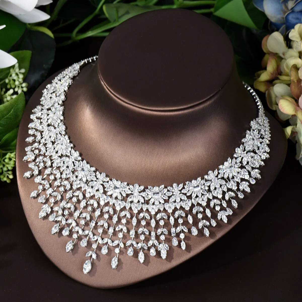 Elegant Nigerian Bridal Necklace Set