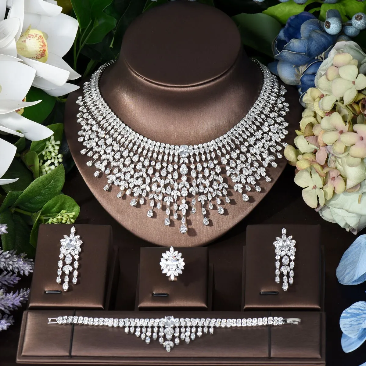 Elegant Nigerian Bridal Necklace Set