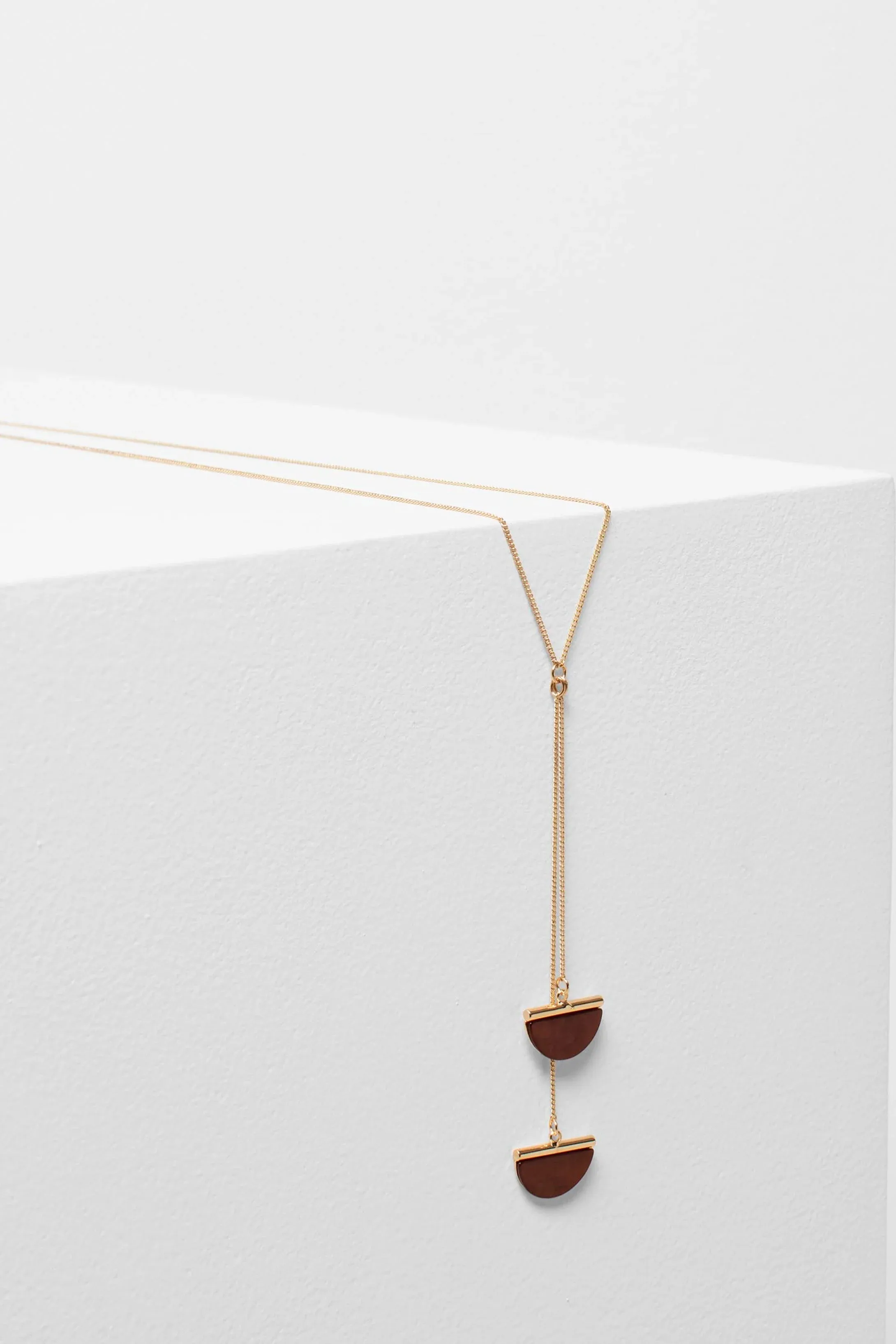 ELK pitea necklace