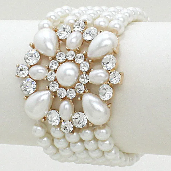 iLLASPARKZ Crystal Pearl Flower Stretch Bracelet