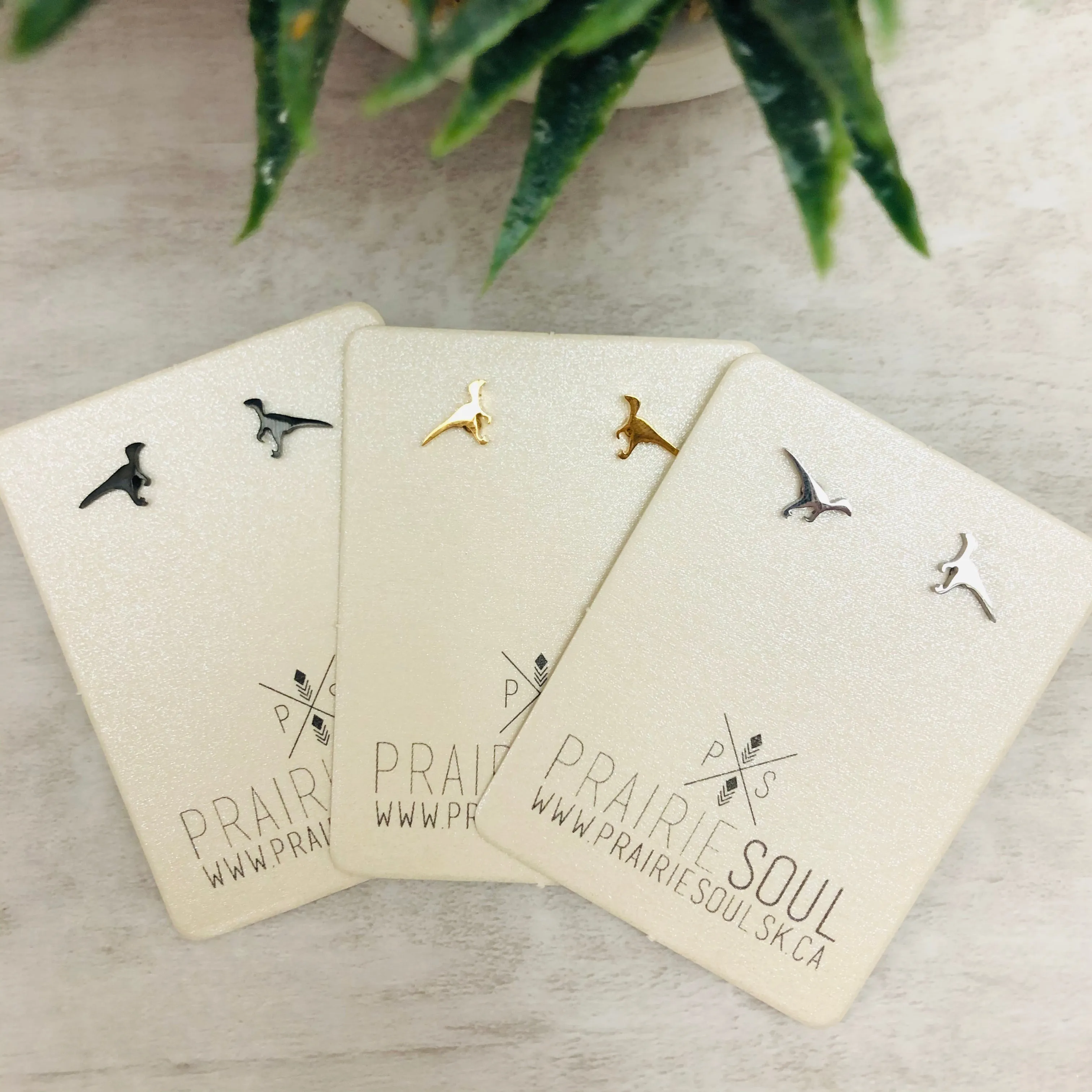 Metal Shape Stud Earring / T-Rex