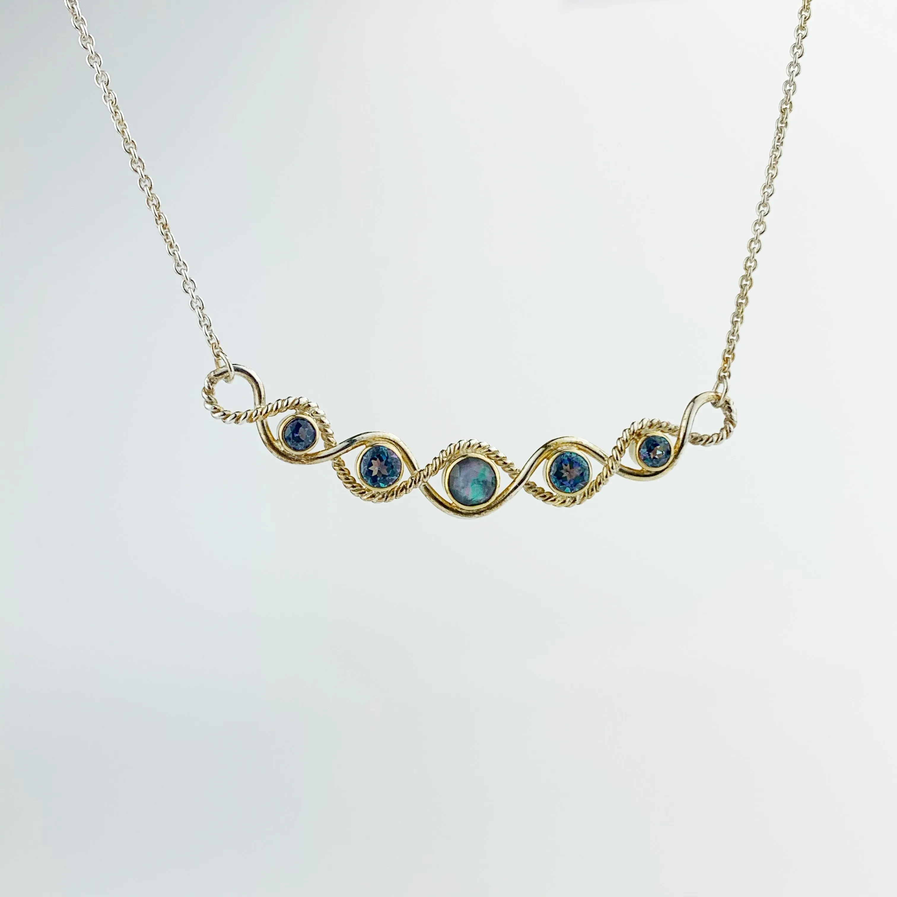 MOP/ONYX W TOPAZ 5PC ROPE NECK