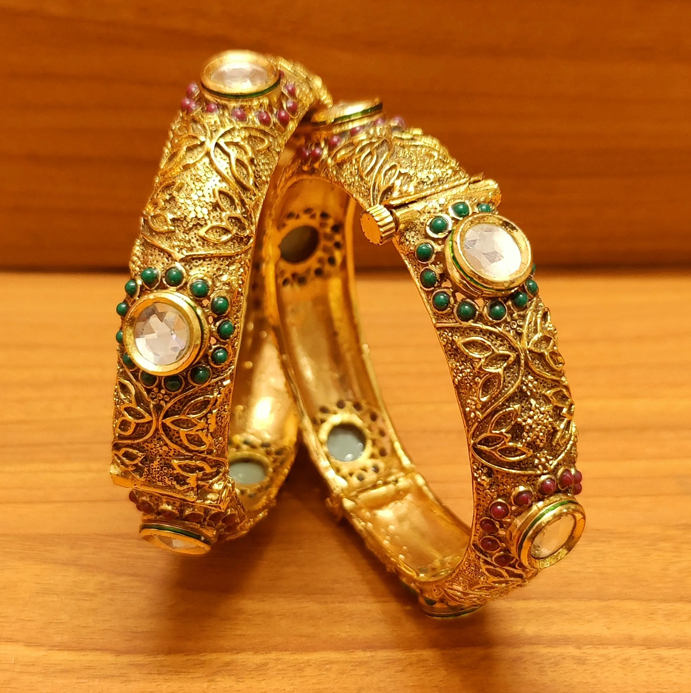 MULTICOLOUR ANTIQUE LOOK KUNDAN OPENABLE BANGLES