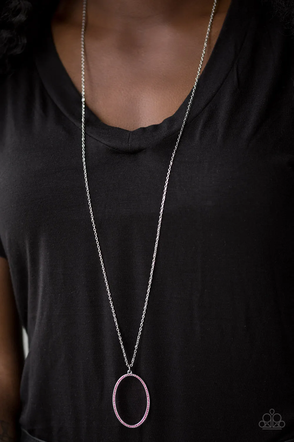 PAPARAZZI A Dazzling Distraction - Pink Necklace
