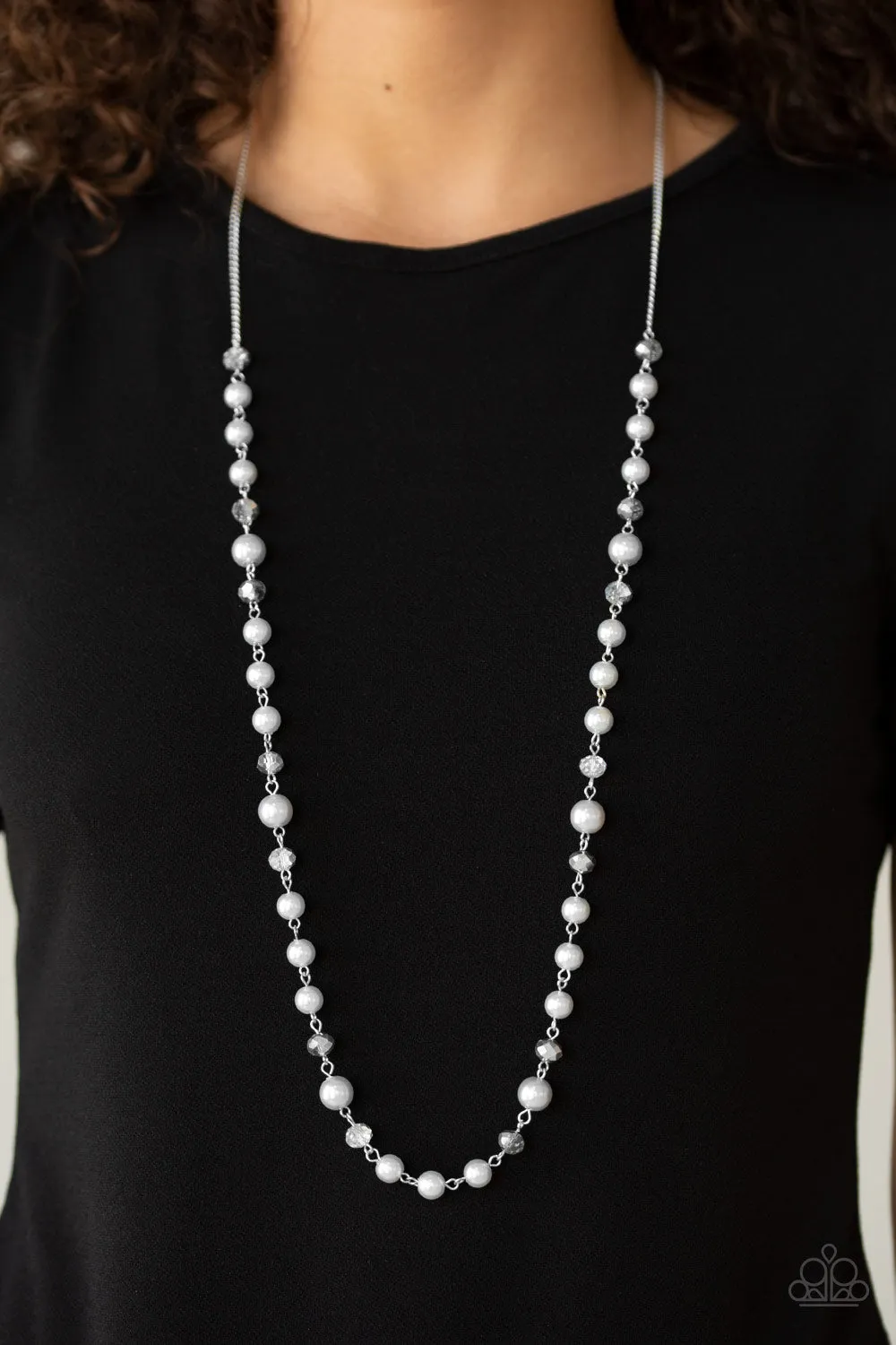 PAPARAZZI Pristine Prestige - Silver Necklace
