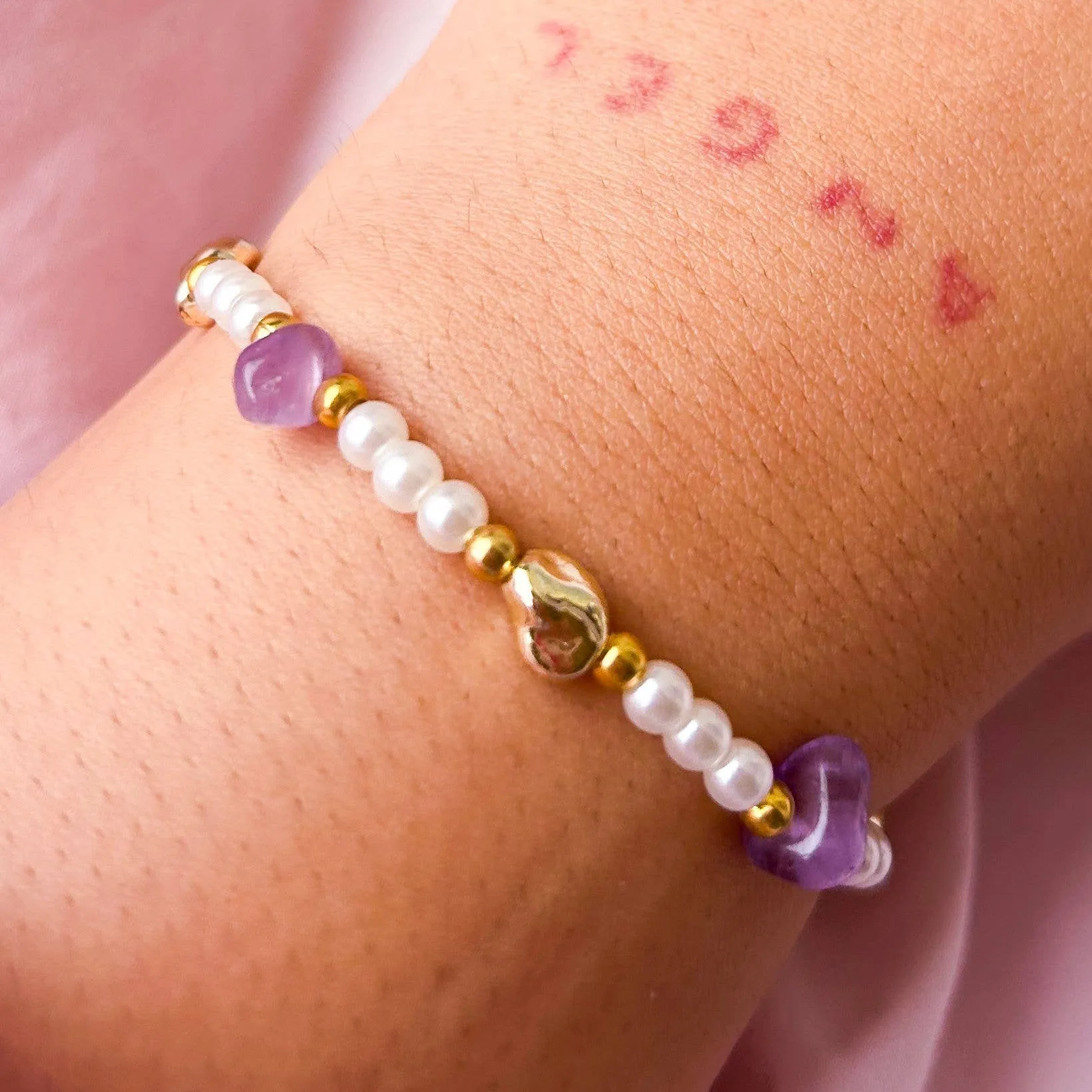 Pearl & Crystal Bracelet: Gold / Mixed