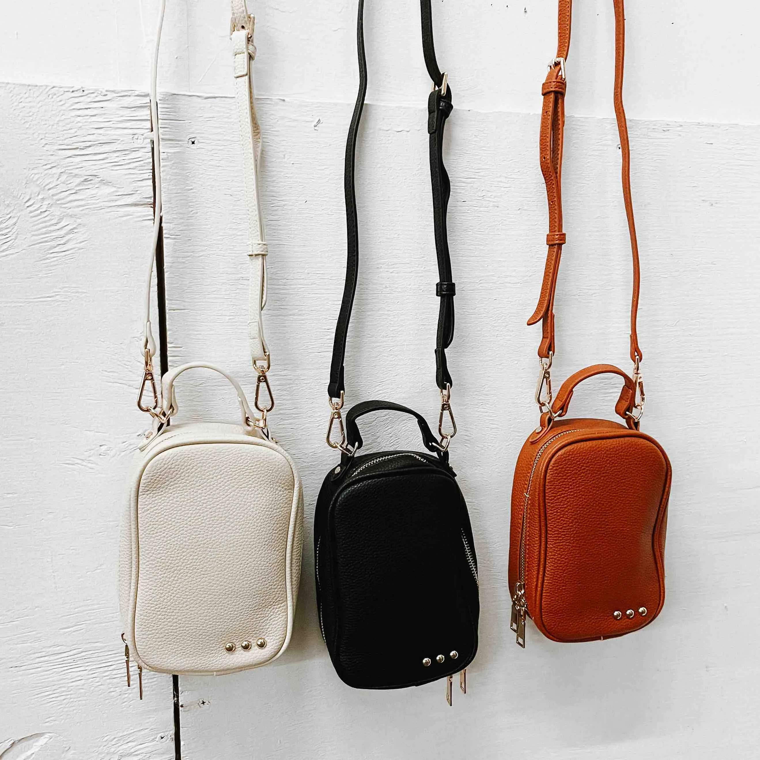 PRETTY SIMPLE Harlow Crossbody Bag