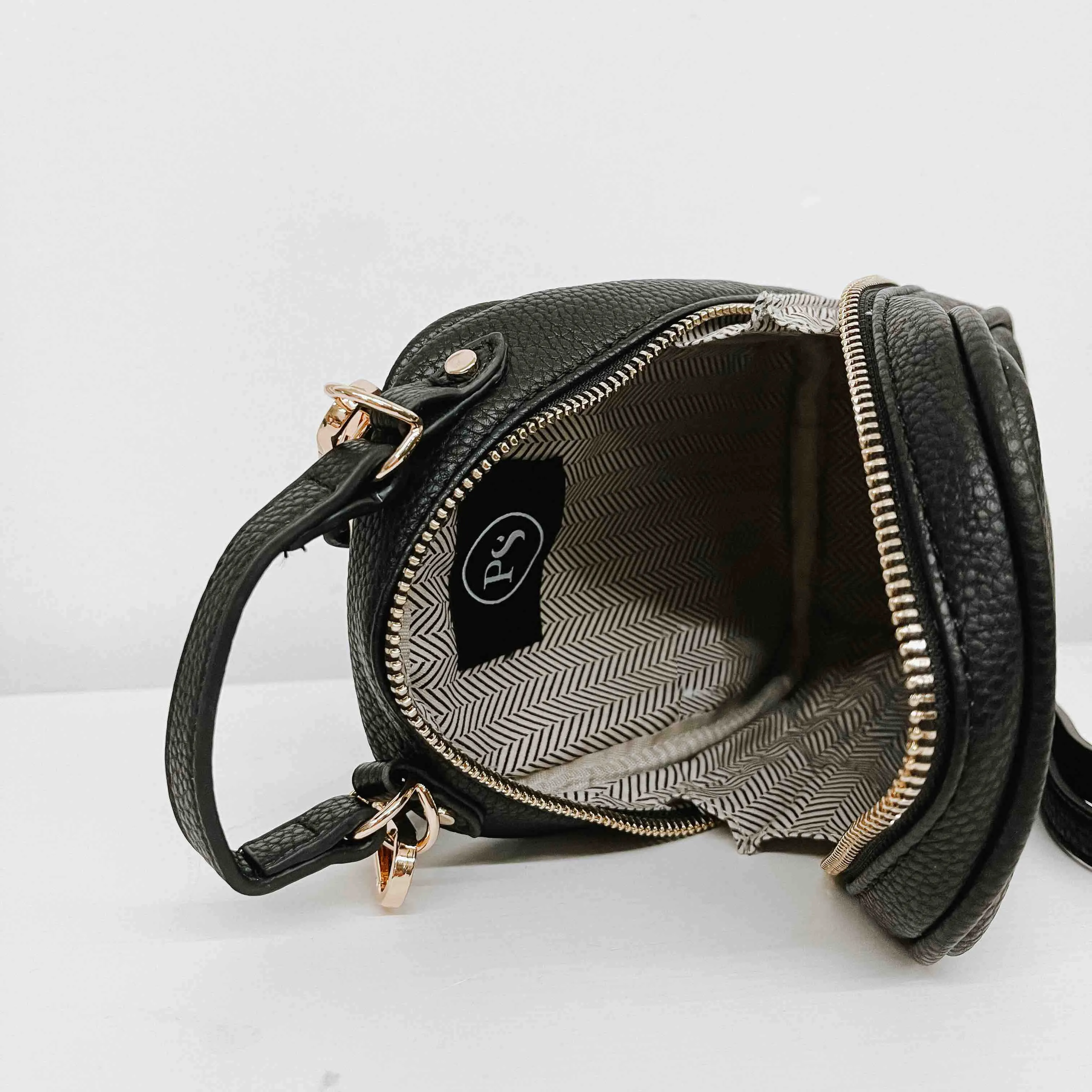 PRETTY SIMPLE Harlow Crossbody Bag
