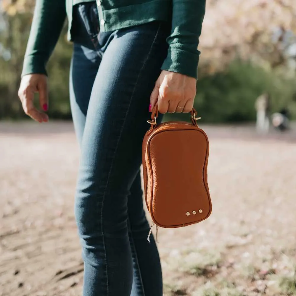 PRETTY SIMPLE Harlow Crossbody Bag