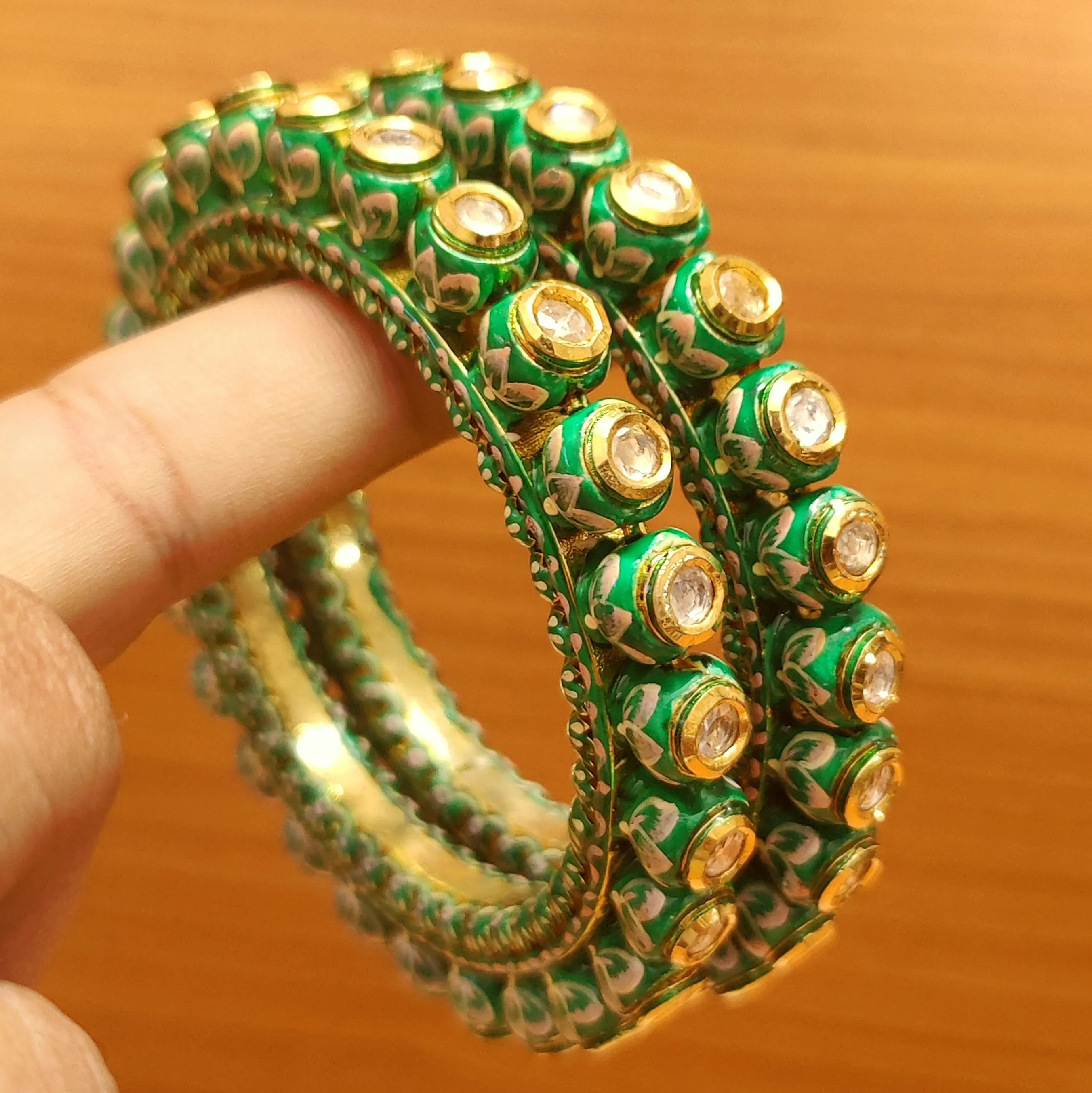 ROYAL GREEN KUNDAN MEENAKARI RAJWADI BANGLES