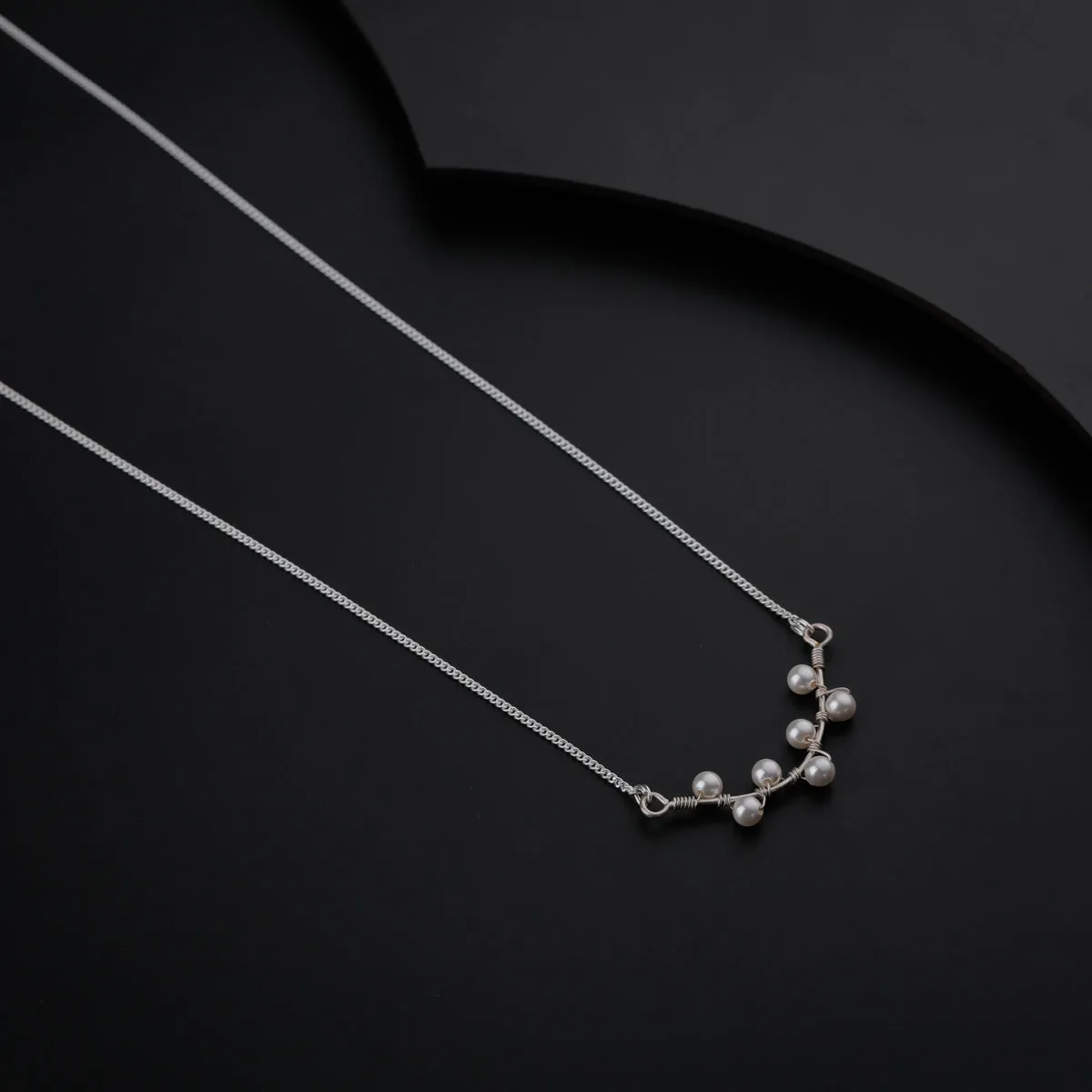 Silver Pearl Motif Chain Necklace
