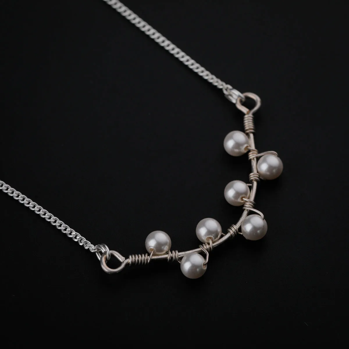 Silver Pearl Motif Chain Necklace