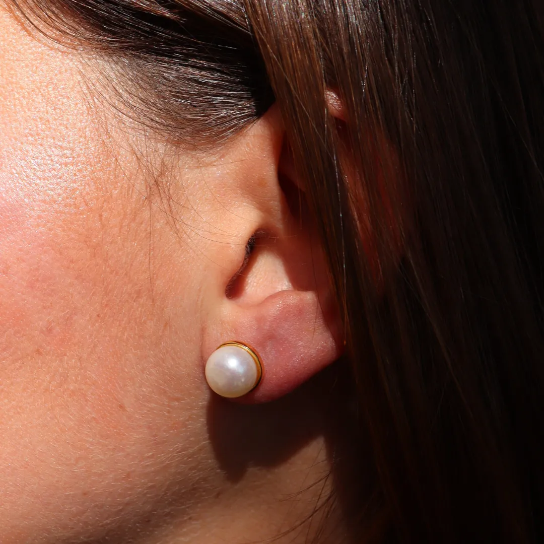 Silver Perle Fresh Water Pearl Gold Button Stud Earrings