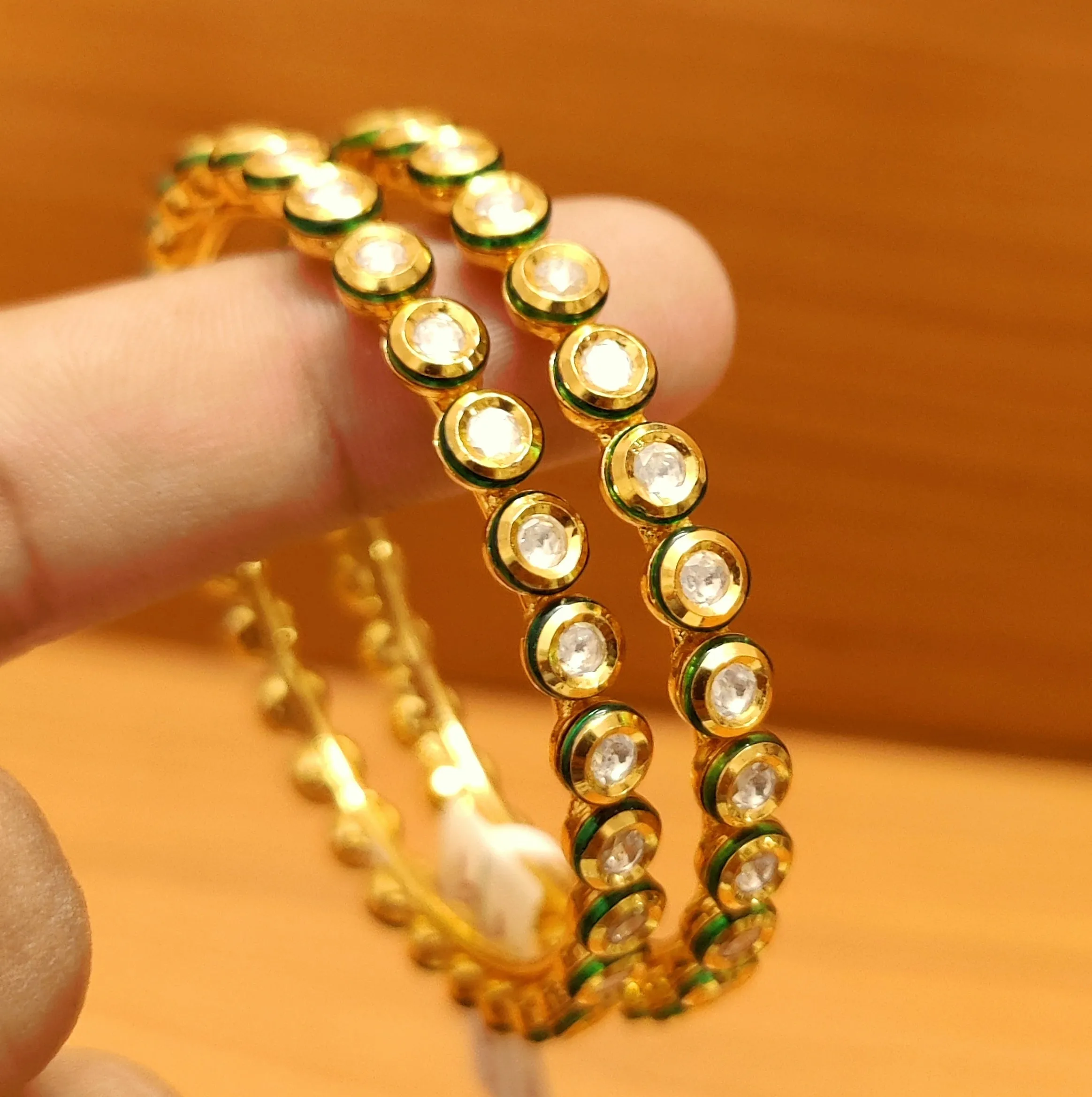 SINGLE LINE KUNDAN POLKI MEENAKARI BANGLES