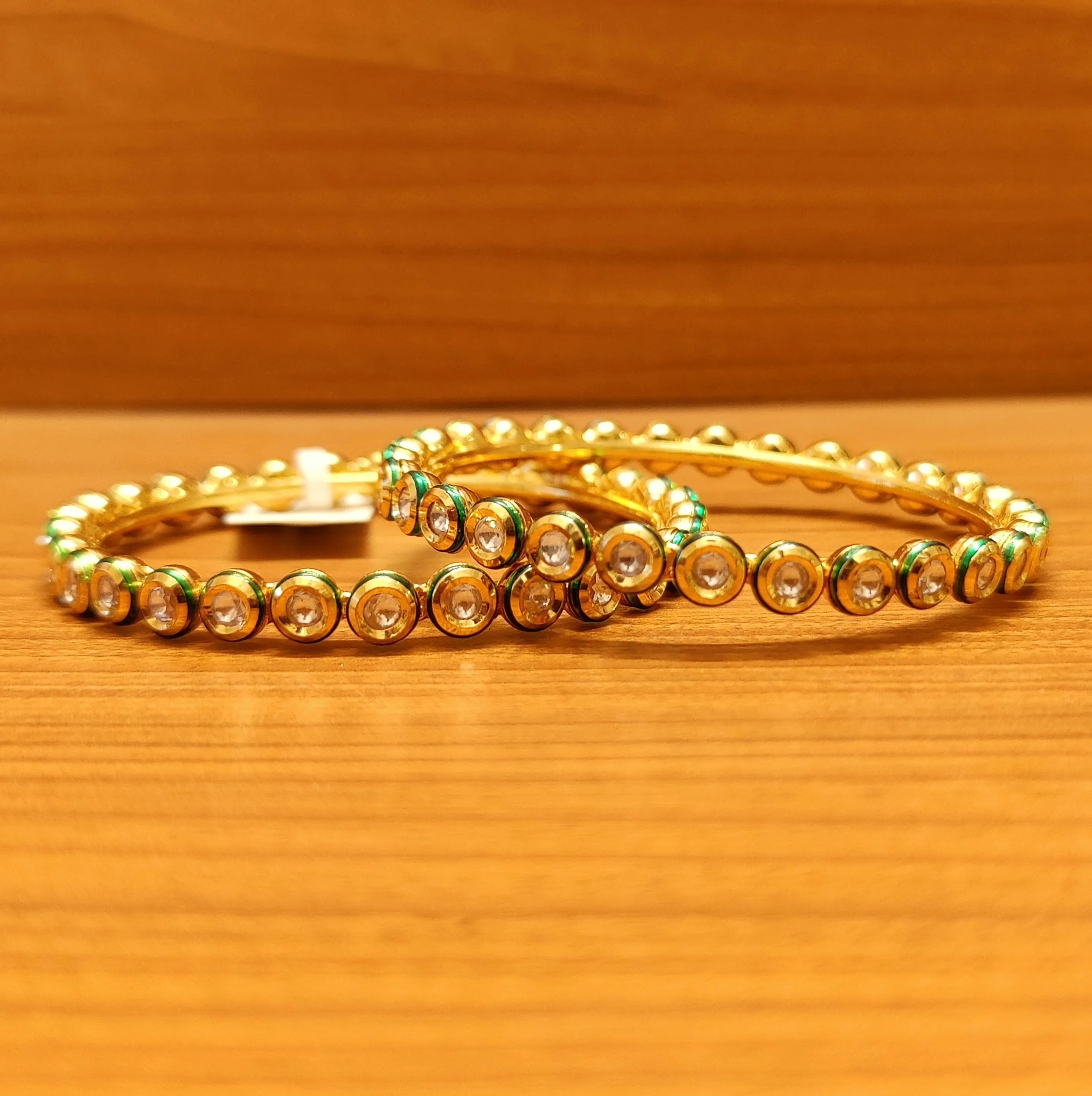 SINGLE LINE KUNDAN POLKI MEENAKARI BANGLES