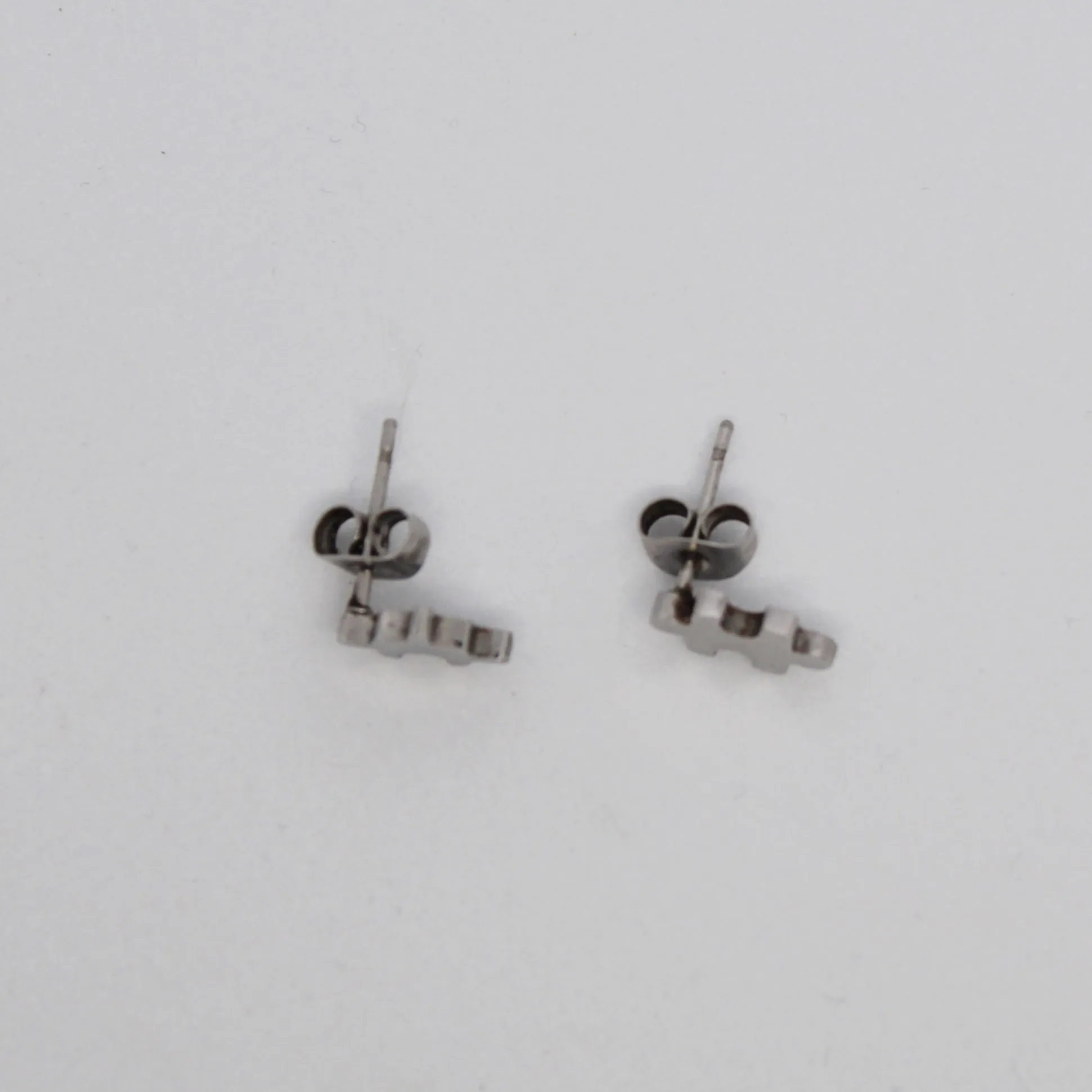 Solve Me Studs - Silver