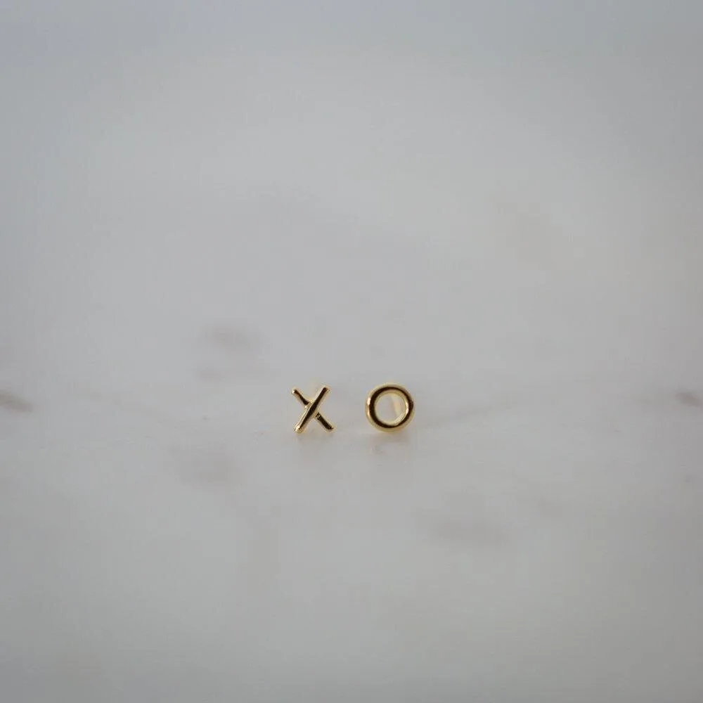 SOPHIE Store Ex Oh Studs - Gold