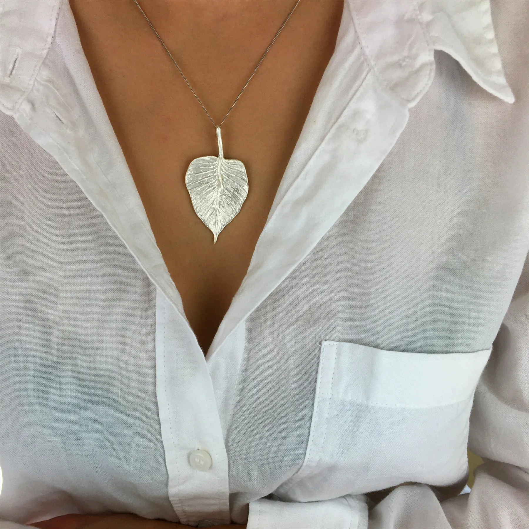 Sterling Silver Satin Large Detailed Textured Leaf Pendant Necklace