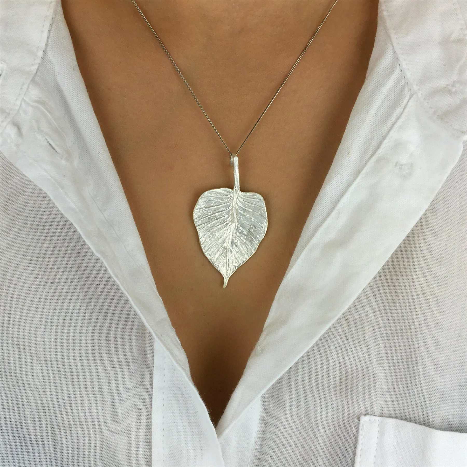 Sterling Silver Satin Large Detailed Textured Leaf Pendant Necklace