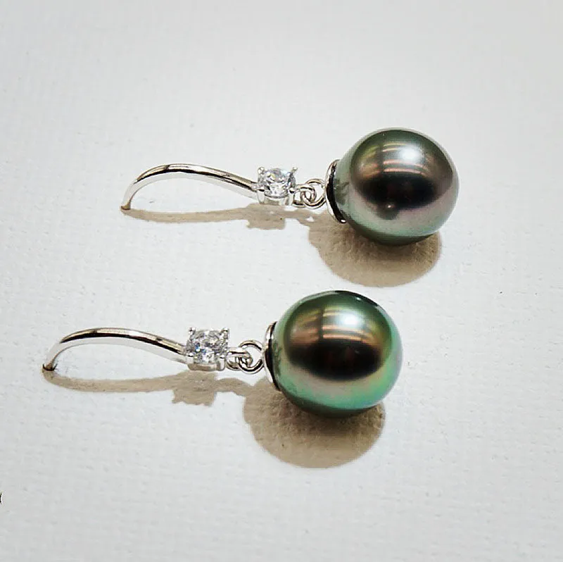 Tahitian Black Pearl Hook Earrings - 9mm Round Shape
